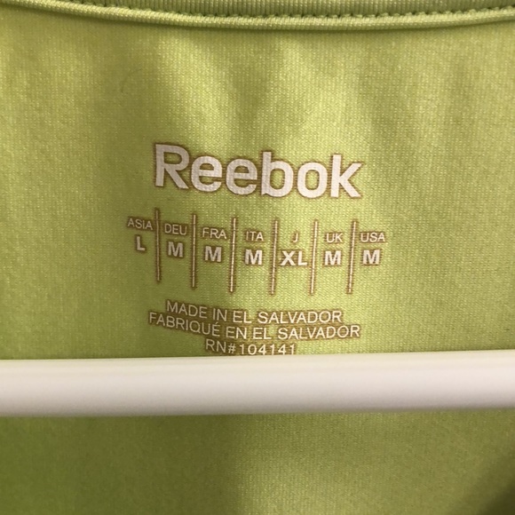 Women’s Reebok Shirt Dry Fit - Picture 2 of 3